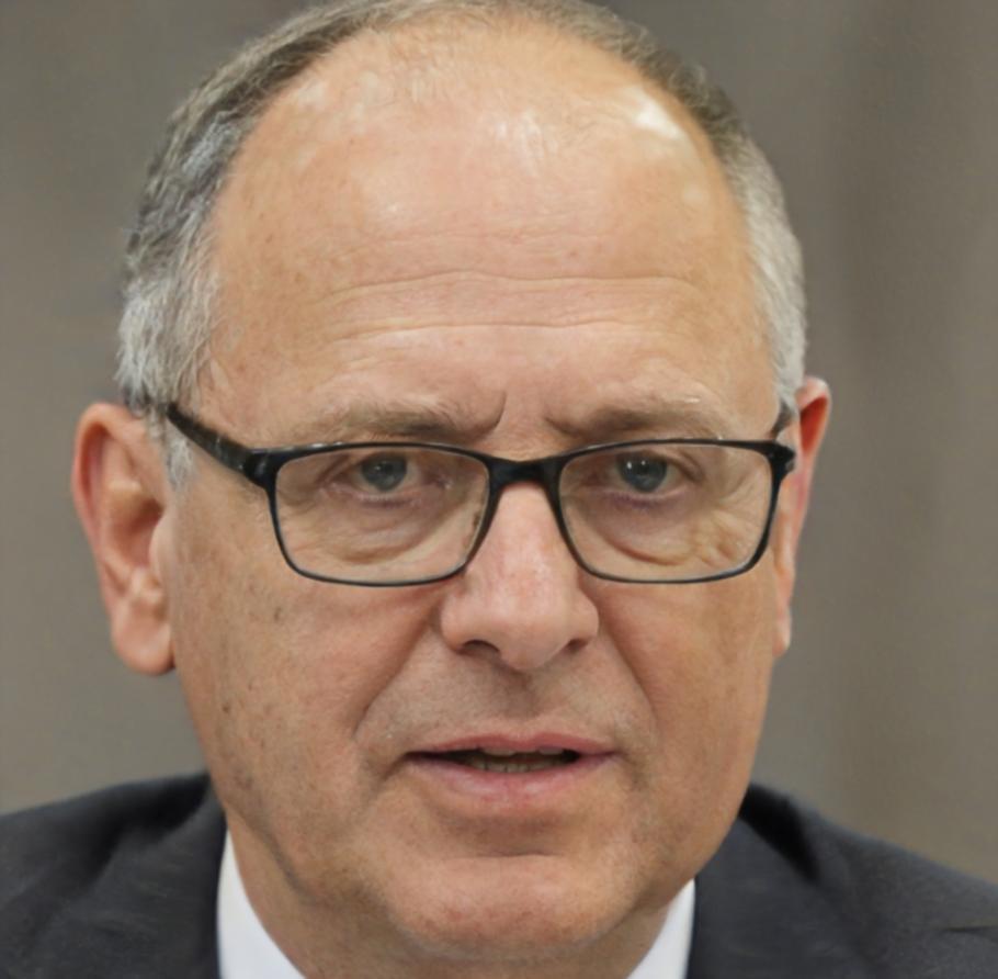 Finnian Blackwood, Personal Finance Instructor